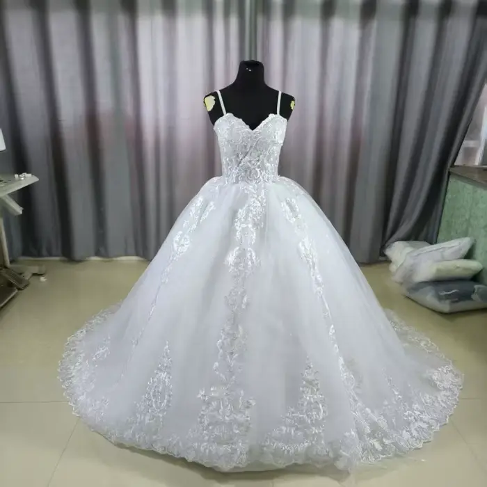 Robes De mariée blanches pour femmes, princesse d'été, Vintage, douce, bretelles Spaghetti, manches,