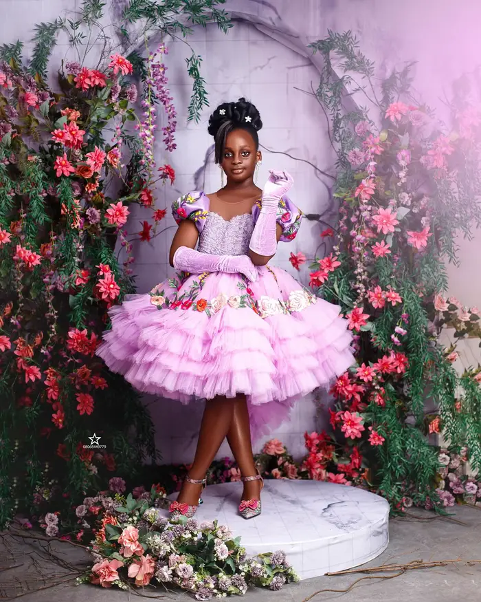 Robe de reconstitution historique florale µpour filles