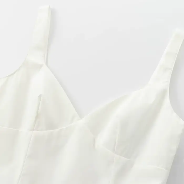 Robe crayon courte au design français tendance