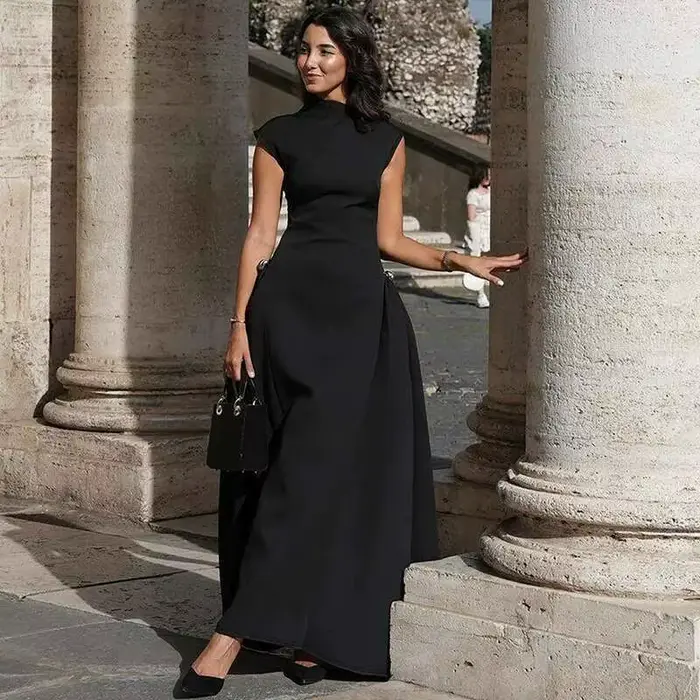 Robe élégante polyester uni avec décolleté en V et paillettes pour femmes sexy et club style été 2025