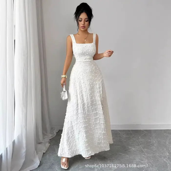 Robe longue blanche d'été élégante pour femme