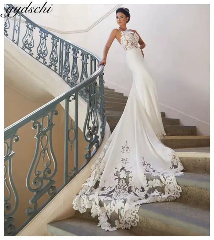 Robes de mariée sirène élégantes à bretelles spaghetti, col en V, en satin, avec traîne courte et ap