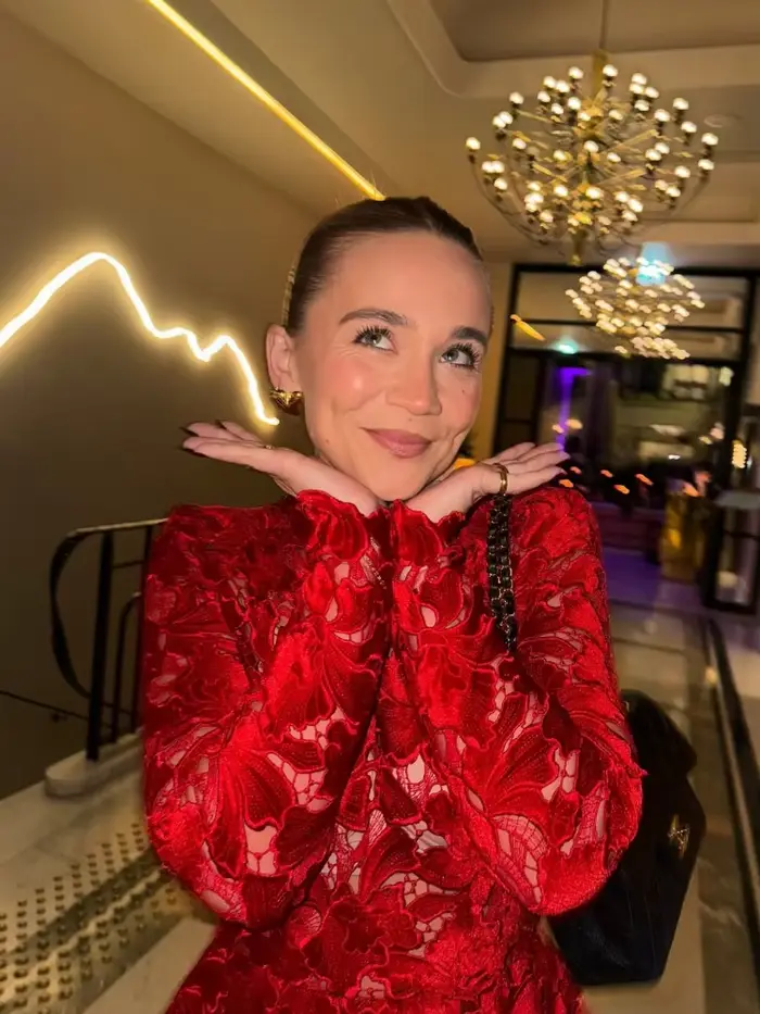 Mini robe en dentelle ajourée pour femmes
