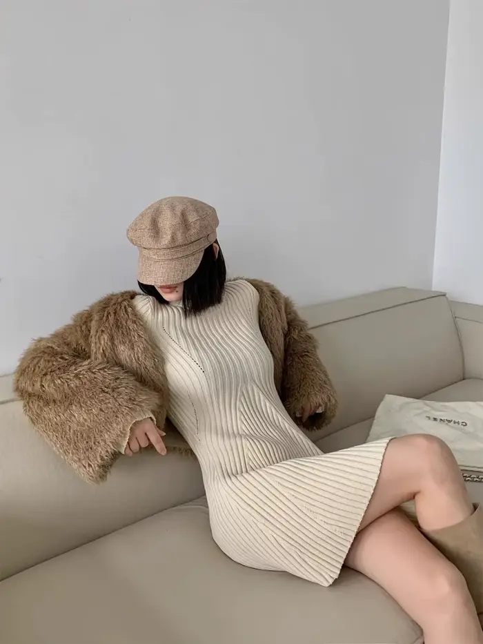 Robe tricotée amincissante pour femmes