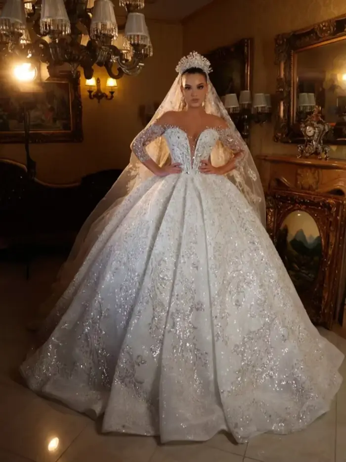 Robes de mariée de luxe personnalisées de Dubaï