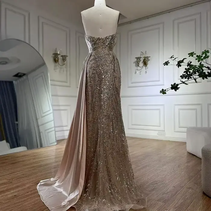 Robe Sirène en Satin Nu, Perles, Luxe et Train de Cour Personnalisée pour Femmes Occasions Spéciales