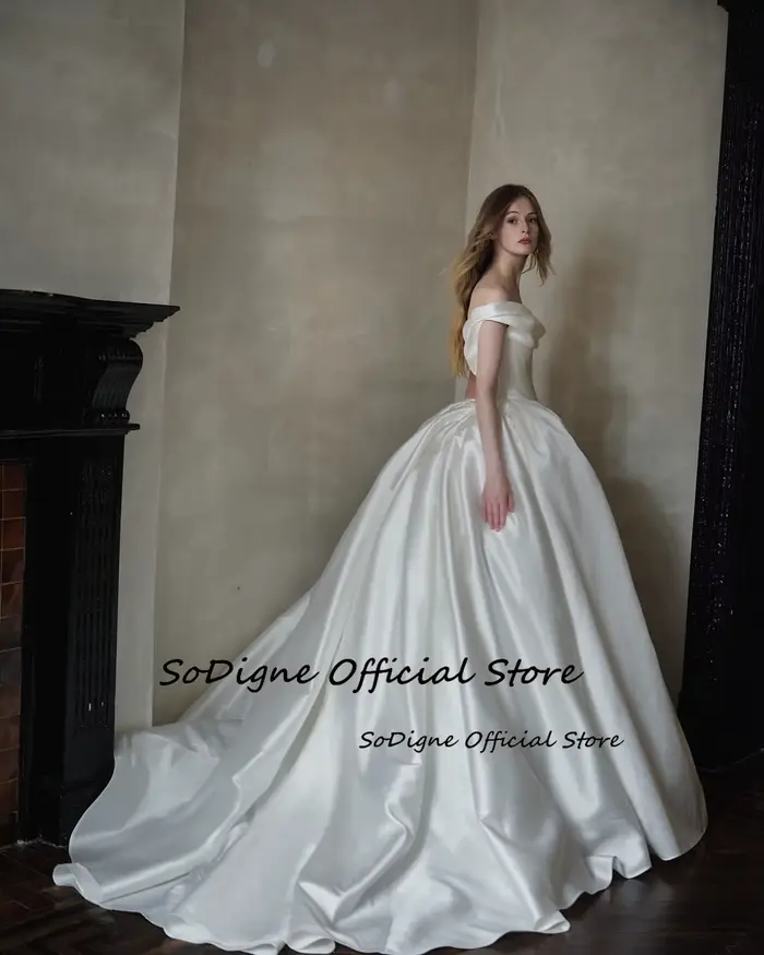 Robe de mariée trapèze en Satin