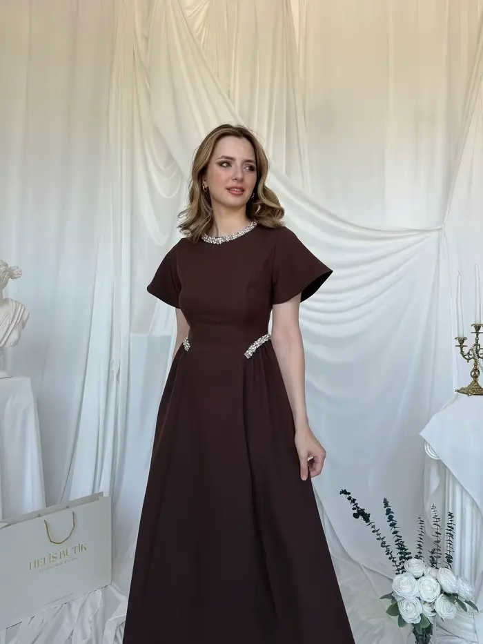 Robes de bal personnalisées en forme de A, couleur kaki, perles et cristaux, robes de soirée pour occasions formelles, robes de soirée de mariage