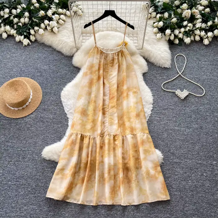 Robe longue élégante jaune style vacances à la française