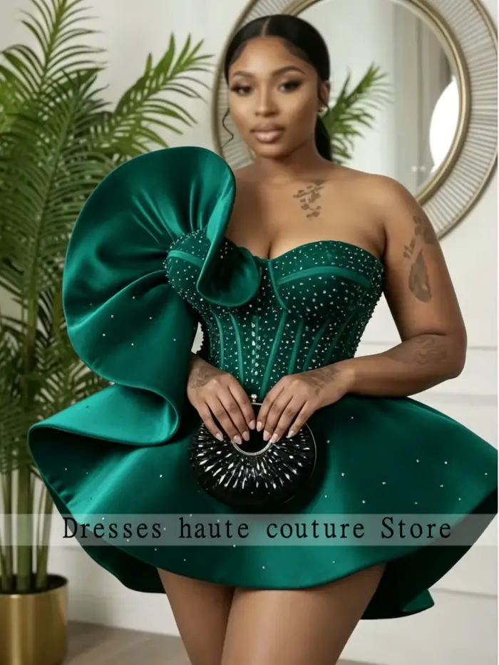Robe de cocktail courte Aso Ebi