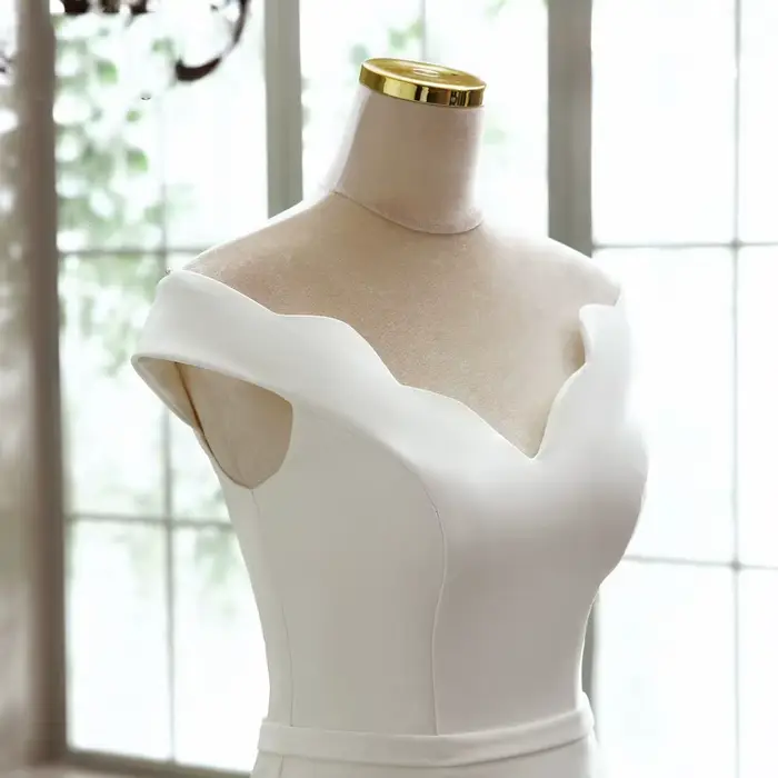 Robes de mariée sirène blanches personnalisées
