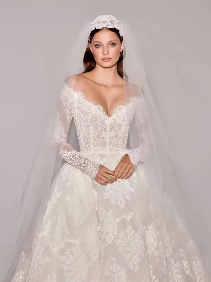Robes De mariée élégantes personnalisées