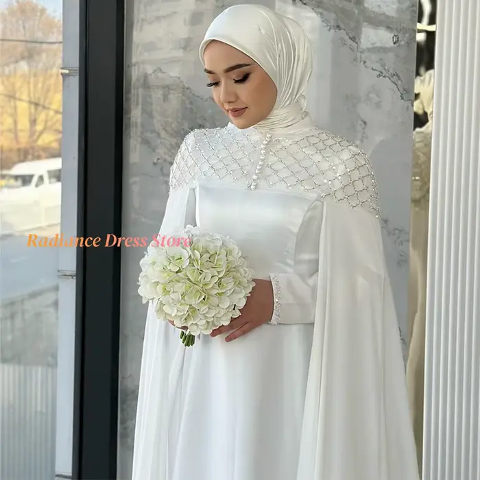 Robe de soirée classique en mousseline de soie blanche
