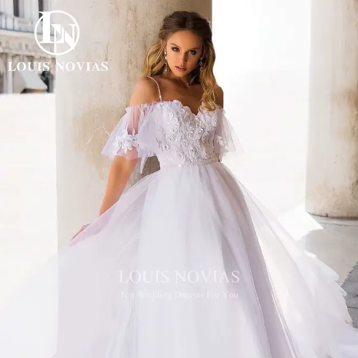 Robe de mariée A-ligne avec appliques de fleurs et manches évasées, élégante et personnalisable pour femmes, occaions de mariage, cérémonies et soirées