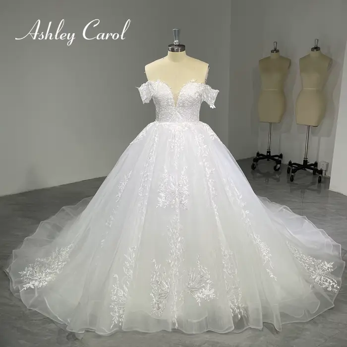 Ashley Carol robe De bal robes De mariée pour les femmes délicate chérie broderie