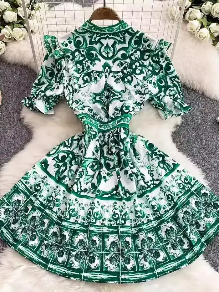 Robe imprimée en porcelaine bleue et blanche mini pour femme style plage occasion fête été 2025