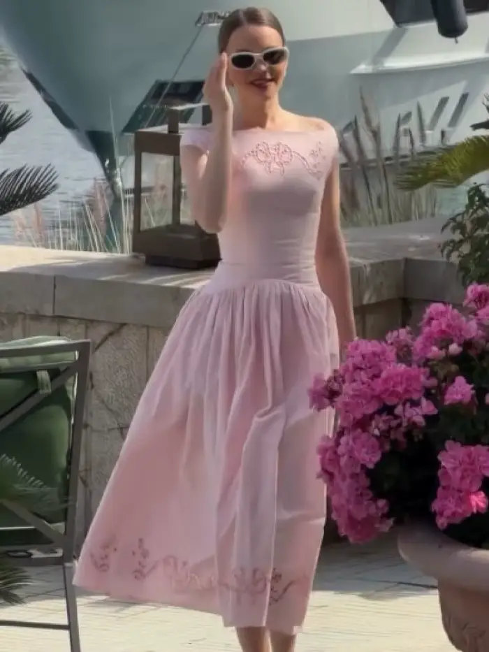 Robe Chic Vintage Blanche à Col Bateau