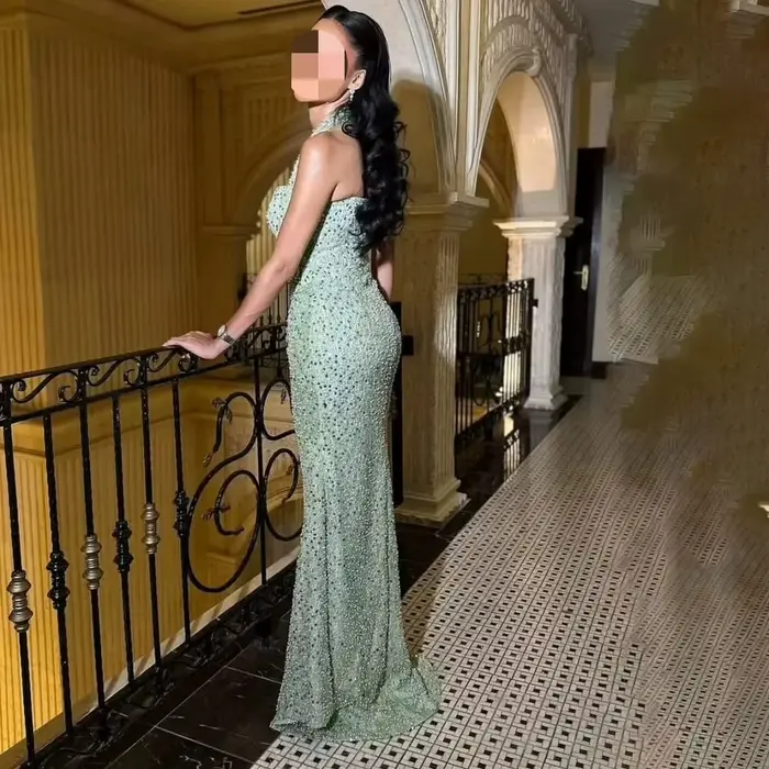 ROSES paillettes vert menthe robe de soirée licou