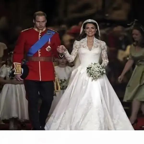 Robe de Mariée Blanche Trapèze Personnalisée