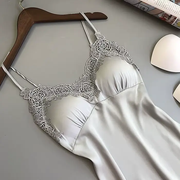 Pyjama Sexy en soie pour femmes