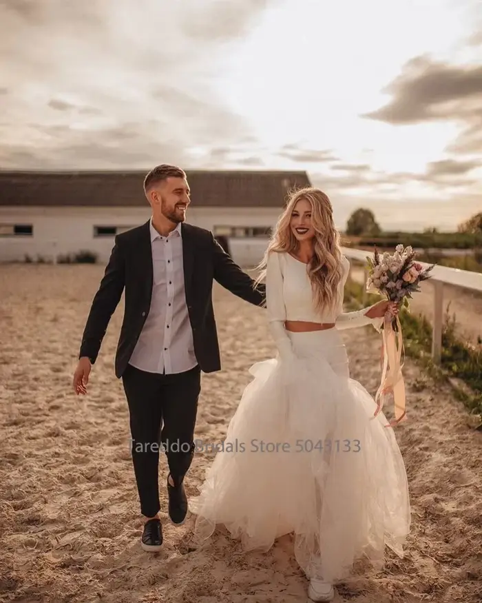 Robe de mariée en jersey bohème deux pièces personnalisée manches longues taille basse polyester avec train de la cour pour femmes romantique et décontractée occasions spéciales