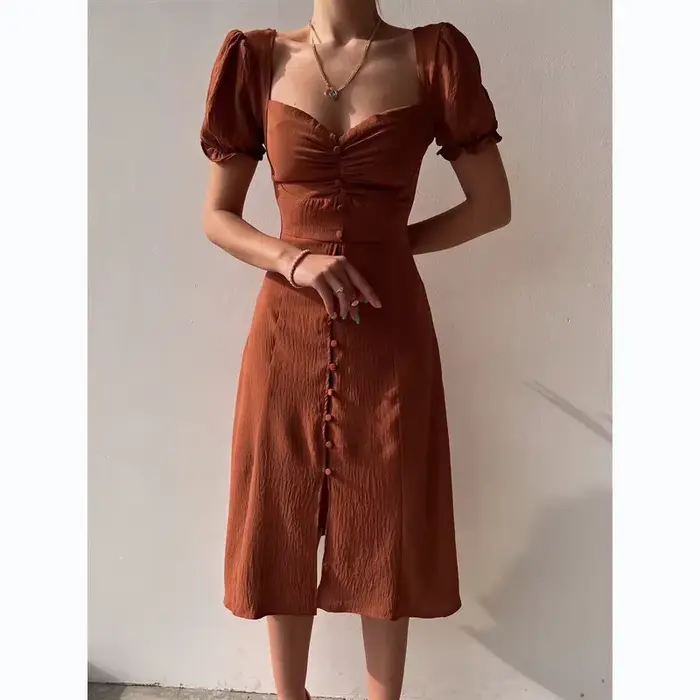 Robe mi-longue à col en V enveloppante de poitrine avec manches courtes bouffantes pour femmes élégantes et sexy occasions spéciales été 2024