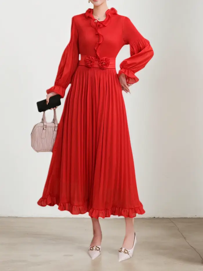 Robe longue plissée élégante pour femme avec bordure à volants, robe de soirée luxueuse, nouveau style pour le printemps/été 2026.