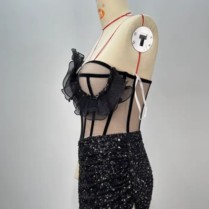 Nouvelle robe de soirée sans bretelles avec bordure à volants