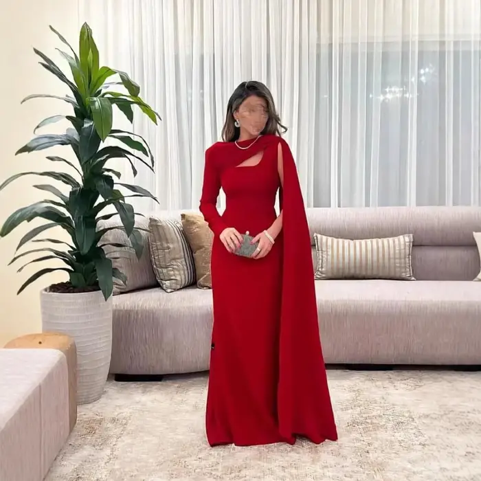 Robe de soirée droite rouge sexy romantique simple en polyester pour femmes occasions spéciales musulmane arabe classique moderne longue tenue de fête