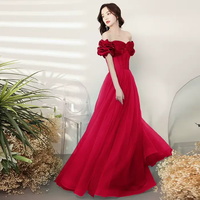 Robe de soirée bleue personnalisée style classique avec train de balayage pour femmes occasions spéciales晚会蓝色定制晚礼服女士特殊场合穿着经典款带拖尾