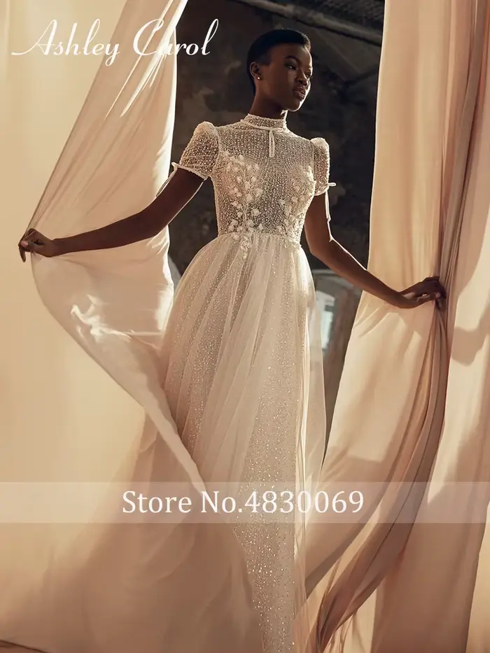 Ashley Carol-Robe de mariée bohème à col rond avec appliques