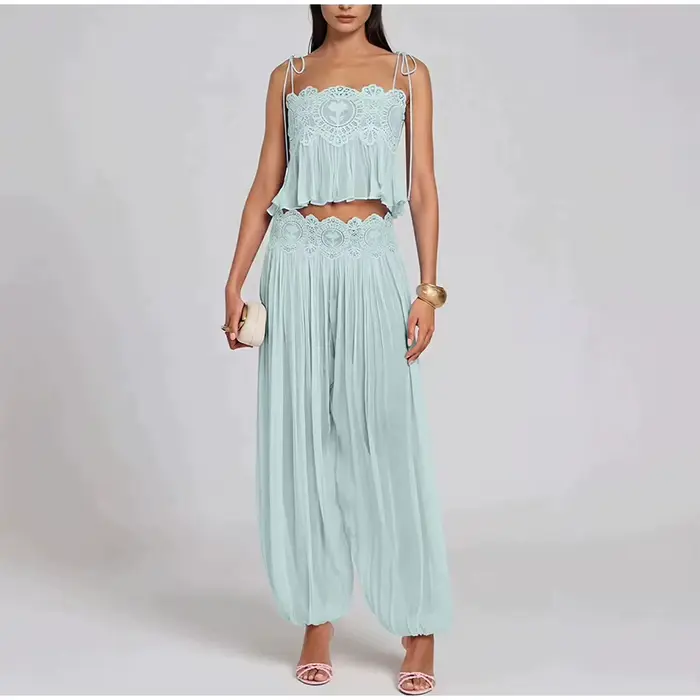 Robe Femme Été 2026 à Bretelles Fines et Volants