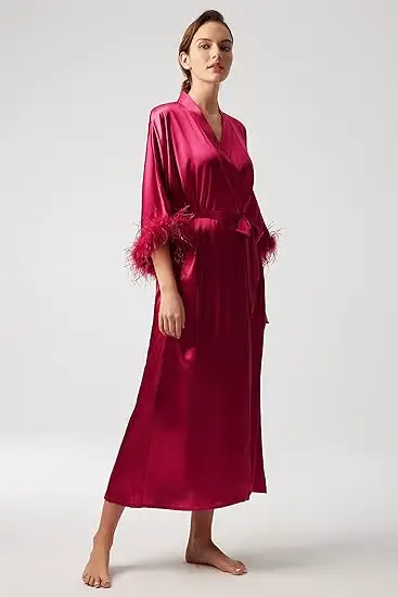 Robe de mariée longue en plumes, Lingerie de mariée rouge Cardinal, Robe de mariée la plus douce ave