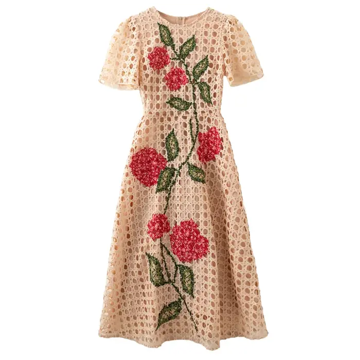 Robe brodée ajourée élégante avec motifs de fleurs pour femmes, taille empire, coupe régulière, couleurs abricot et vin rouge, printemps