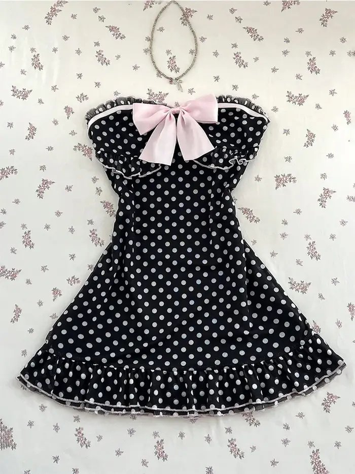Robe babydoll noire à pois pour femmes