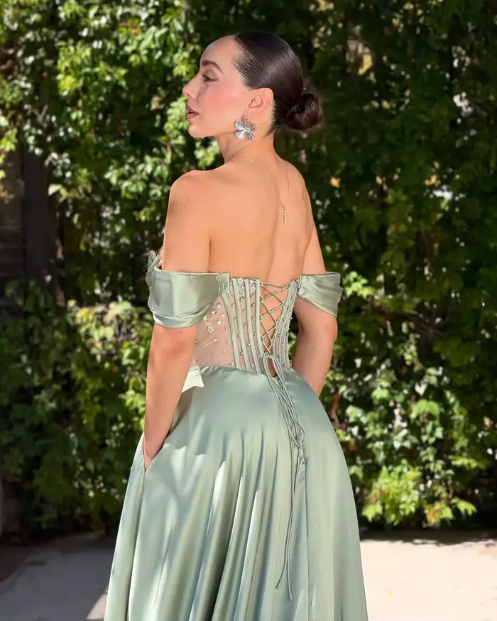Robes de bal pour femmes Robe formelle en satin scintillant perlé avec fente sur l'épaule