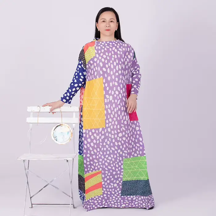 Robe plissée léopard à manches longues et col rond pour femmes