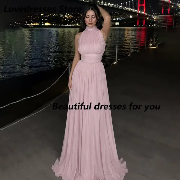 Robe de soirée élégante rose sur mesure, col montant, sans manches, plissée en mousseline, coupe trapèze, longueur ras du sol, pour femmes