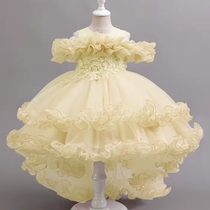 Robe de princesse de demoiselle d'honneur à fleurs violettes