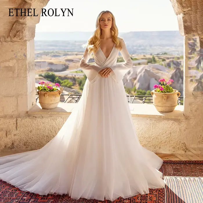ETHEL ROLYN robe de mariée trapèze élégante chic col en v en mousseline de soie à manches longues