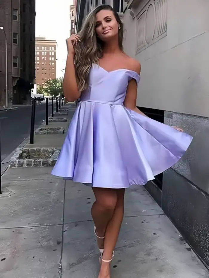 Robe de Rhcourte en satin longueur genou avec poches pour adolescents
