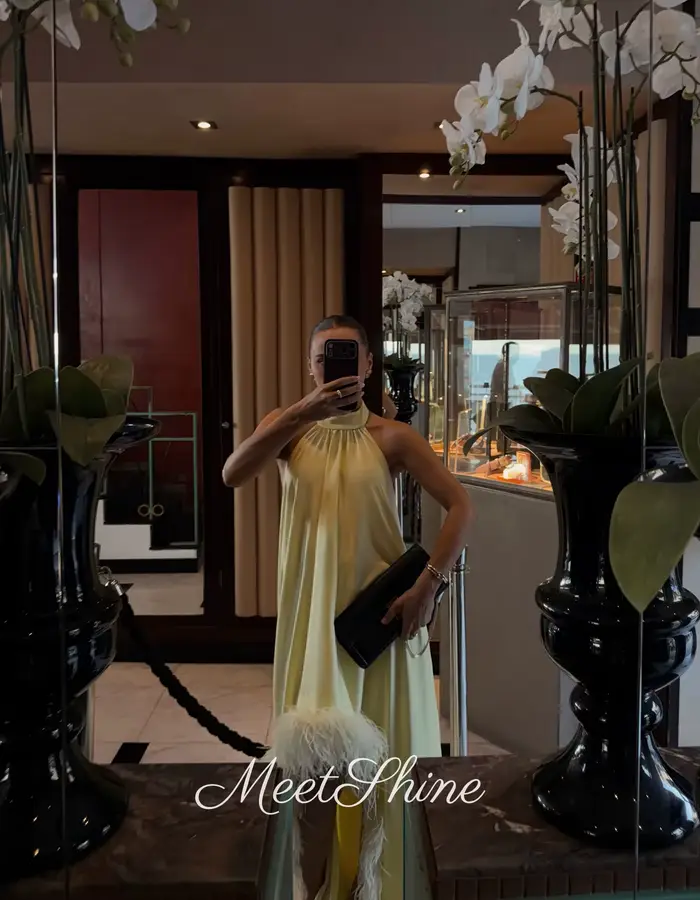 Robe de soirée moderne en mousseline jaune clair avec train court pour femmes, soirée officielle, élégante et personnalisable