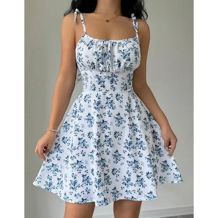 Robe courte à bretelles florale pour femmes, nouveau style de vacances d'été, tempérament de vacances français, jupe courte, vêtements pour femmes, 2025