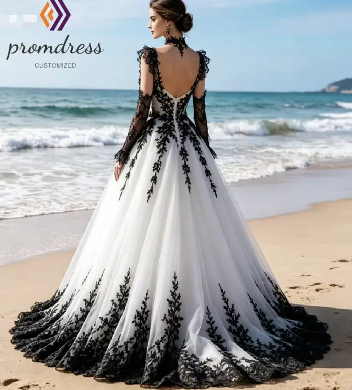 Robe de mariée gothique élégante noire et blanche 2026