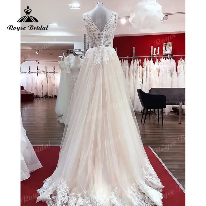 Robe de mariée vintage bohème champagne avec appliques en dentelle et col en V pour femmes - occasion mariage civil ou festive ```