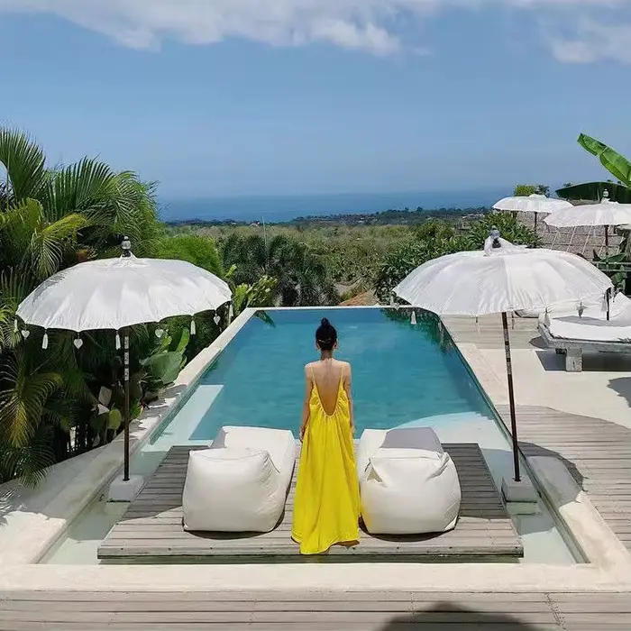 Robe à bretelles pour vacances en bord de mer