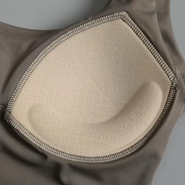 Robe de tennis pour femmes en polyester haute élasticité pour sport et yoga élégante et confortable pour l'entraînement et les compétitions