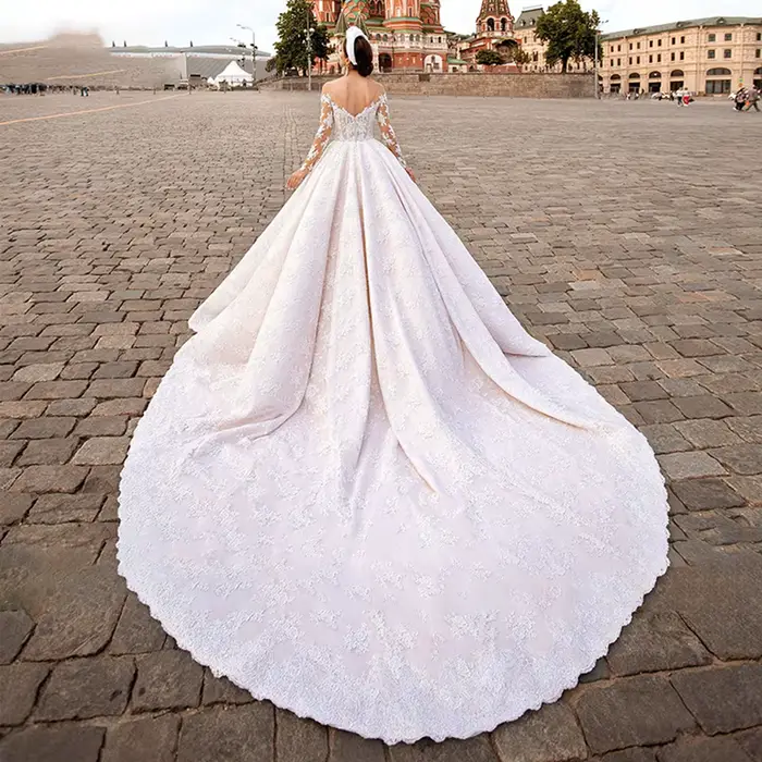 Robes de mariée blanches à manches longues 2026 pour femmes