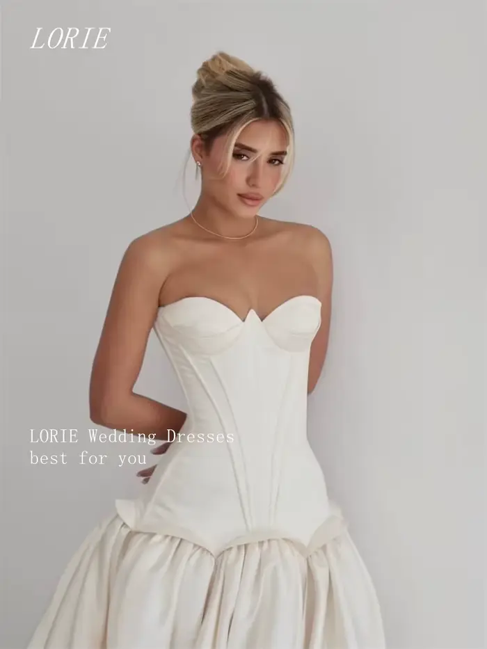 Robe de mariée civile de luxe LORIE, coupe trapèze, style minimaliste, décolleté cœur, élégante, san
