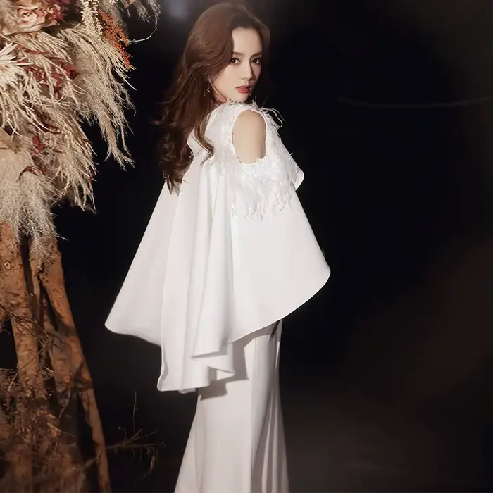 Robe de soirée française blanche